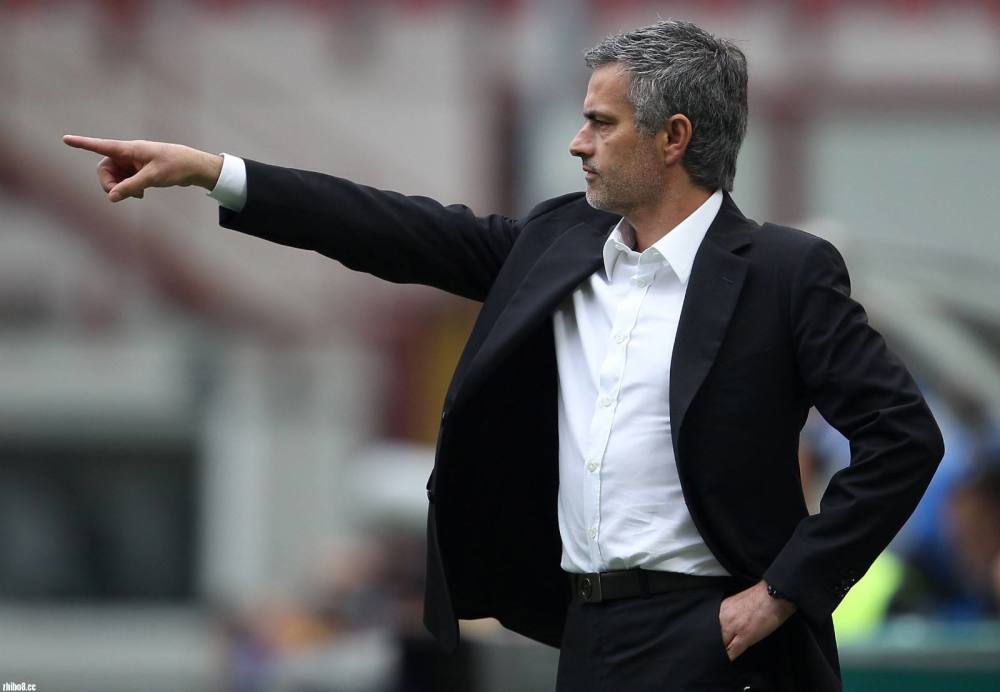  热刺主帅孔蒂赛后发布会怒辞职  