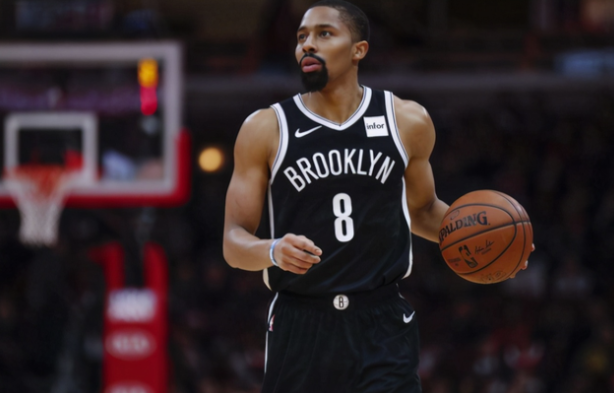  快船交易得到全明星后卫利拉德  